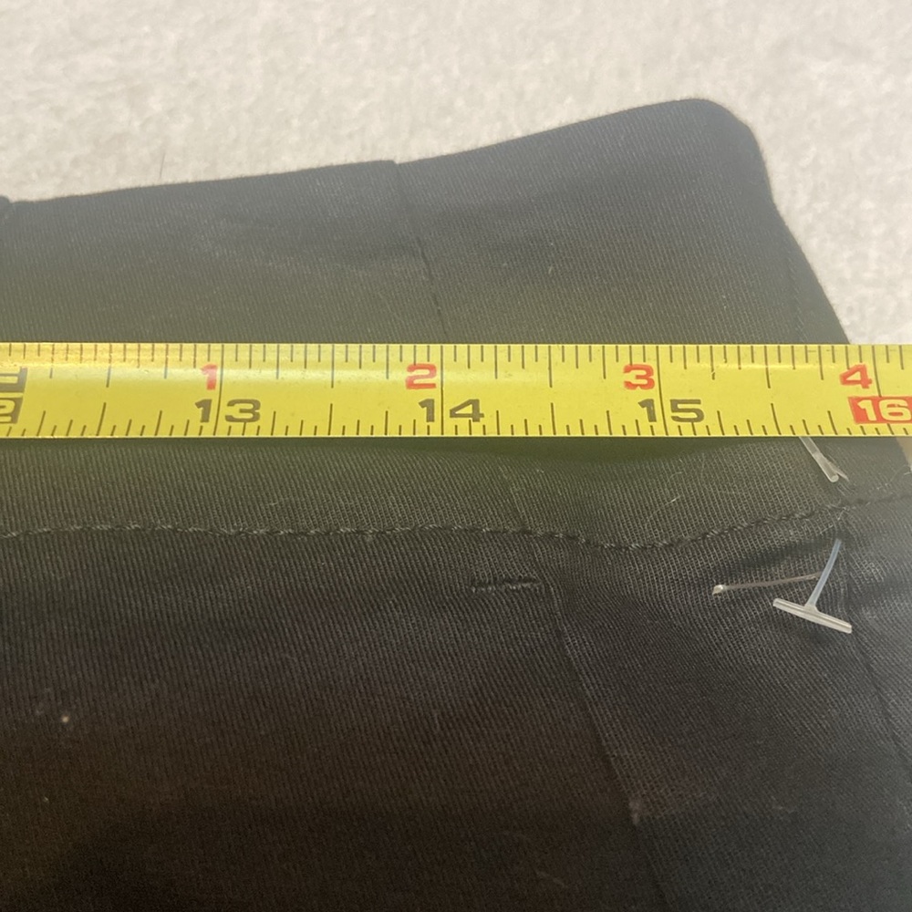 ANN TAYLOR Petite Size 4P Black Shorts - Picture 4 of 10